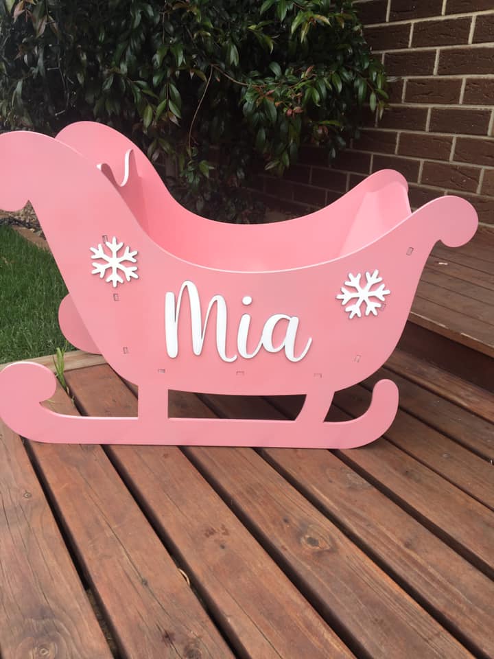 Santa gift sleigh - requires some assembly